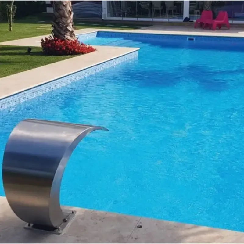 Betonarme Skimmer Sistemli Havuz Showroom Fıskiye
